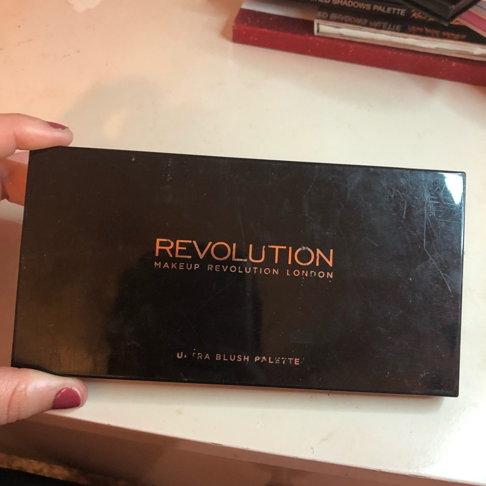 Makeup revolution Golden sugar 2 rose gold